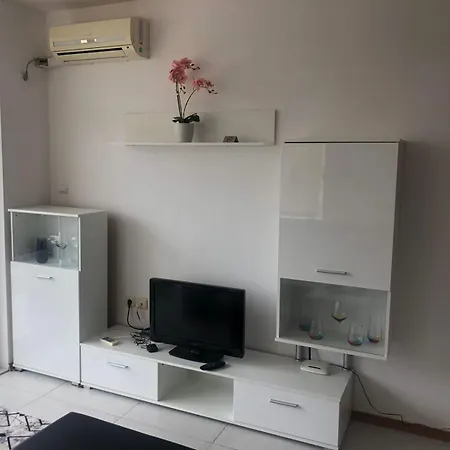 Apartment Lovely 3 New Furnished Kamelia Sunny *
